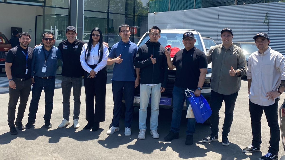 ¡El campeón del Rally Dakar lo confirma! Primera unidad de la CHERY HIMLA entregada en Chile; su ADN de seguridad y durabilidad conquista a los usuarios latinoamericanos cover image
