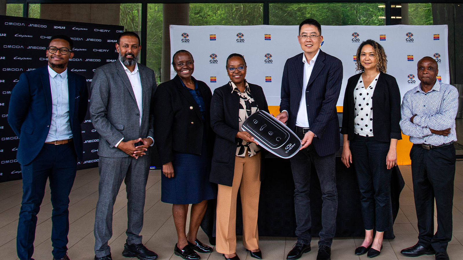 Stealing the Spotlight on the Global Stage: Chery TIGGO9 CSH Appears at the G20 Summit in South Africa cover image