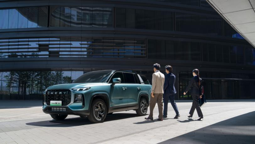 Scenes change, composure stays. The TIGGOV boasts an MPV‑rivaling flexible layout that makes business hospitality effortlessly smooth. cover image